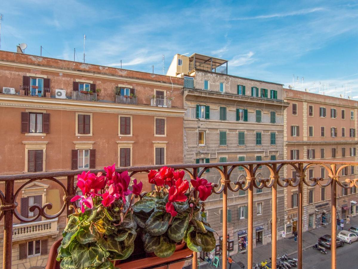 Appartamento Locazione Turistica Regina's House - St Peter Roma Esterno foto